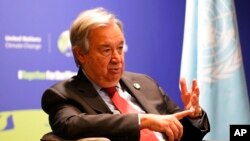 El secretario general de Naciones Unidas, Antonio Guterres, durante una entrevista en la COP26, en Glasgow, Escocia, el 11 de noviembre de 2021. 