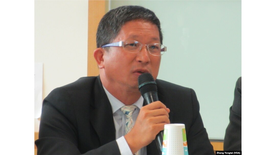 台灣新故鄉文化基金會董事長廖嘉展 (美國之音張永泰拍攝)