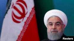 Perezida wa Irani, Hassan Rouhani mu nama n'abakuru b'igihugu vy'Abayisilamu, mu Buhindi, Itariki 15/02/2018. 