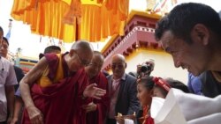 ༧གོང་ས་མཆོག་མ་ན་ལིར་༧ཞབས་སོར་འཁོད་པ།