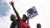 "La partie est terminée", lancent les étudiants à Robert Mugabe