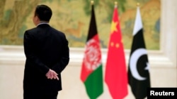 بیرق‌های افغانستان، پاکستان و چین