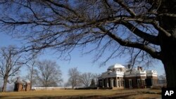 Monticello, rumah bersejarah presiden Amerika ketiga, Thomas Jefferson, bermandikan cahaya pagi di Charlottesville, negara bagian Virgina (7/2). Presiden Francois Hollande dan Presiden Barack Obama dijadwalkan akam mengunjungi rumah ini, Senin (10/2).