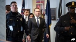 Le PDG de Facebook, Mark Zuckerberg, au Capitole, à Washington, le lundi 9 avril 2018. 