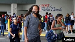 Во Флориду прибыли более 1000 эвакуированных жителей Багам