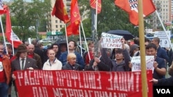2012年俄罗斯左翼力量和哈萨克工会组织在莫斯科市中心集会，抗议哈萨克石油工人被当局迫害，中国能源企业参与其中。