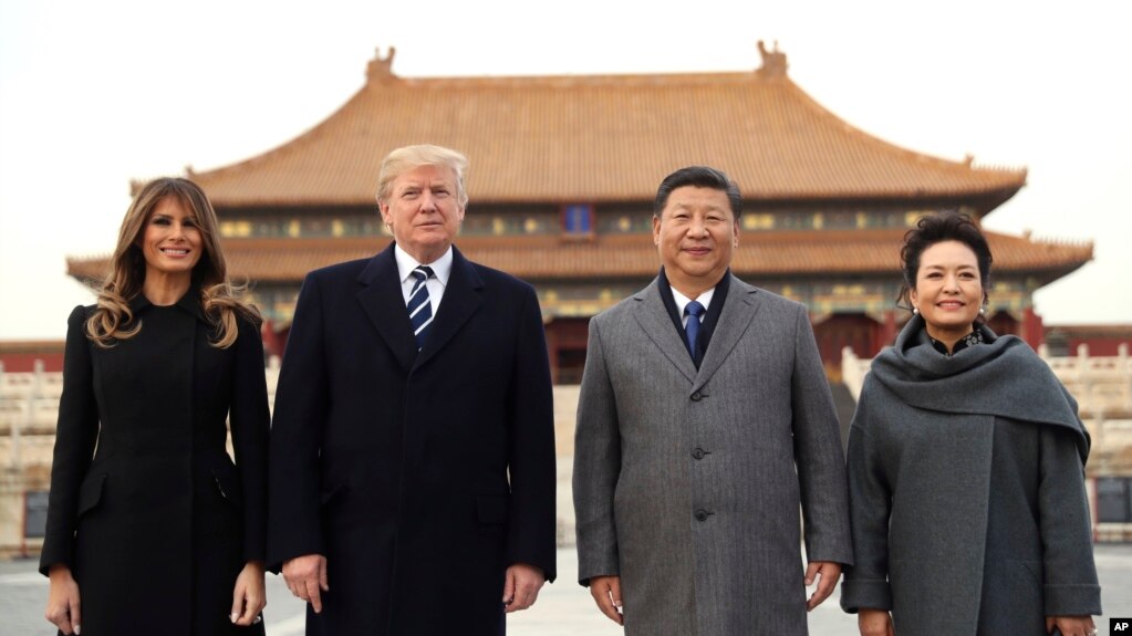 Presidenti Trump fillon bisedimet në Pekin