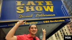 Greg Contaldi, a lifetime Dave Letterman fan, outside the CBS Ed Sullivan Theater in Manhattan, hoping to get an audience ticket for the host's last show. (VOA Photo: Adam Phillips)