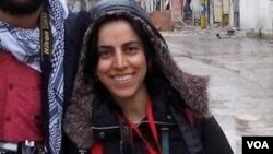 Nữ phóng viên tự do Khajijan Farqin.