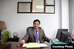 纽约市华裔律师高光俊 (图片来自 Law Offices of Guang Jun Gao, LLP)