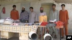 افرادی که همراه با وسایل انفجاری در ولایت بلخ دستگیر شده اند