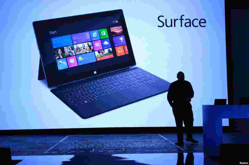 El director ejecutivo de Microsoft ha presentado a &quot;Surface&quot; en un evento en el que se hab&iacute;a convocado a los medios sin avisar de lo que se trataba.