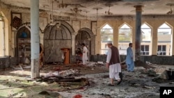 حالت پس از انفجار روز جمعه ۸ اکتوبر در مسجد اهل تشیع کندز