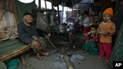 Kachin refugees in Yunnan province