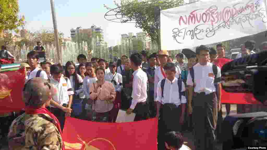 မတ္လ ၅ရက္ လက္ပတ္နီအၾကမ္းဖက္ႏွိမ္ႏွင္းမႈ ႏွစ္ပတ္လည္ေန႔(သတင္းဓာတ္ပံု-Photo Credit to မသဥၨာခိုင္ ( ၈၈မ်ိဳးဆက္ ၿငိမ္းခ်မ္းေရးနဲ႔ ပြင့္လင္း လူ႔အဖြဲ႔အစည္း)