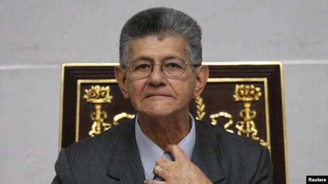 La Asamblea Nacional presidida por el opositor Henry Ramos Allup, estaría dispuesta a pedir la renuncia del gobierno de Maduro.