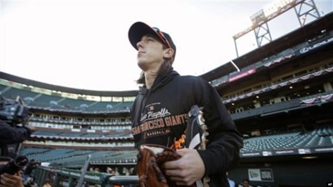 Tim Lincecum surprises Bruce Bochy at final SF Giants game