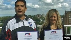 Cecilia Gómez y Jorge Mendoza se casaron en Uruguay un 12 de febrero sabiendo que serian una “pareja de fanáticos”.