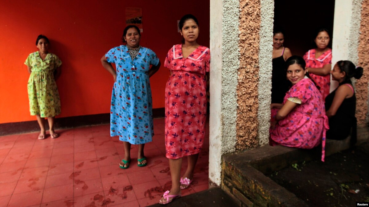 Model Hooker Jinotega