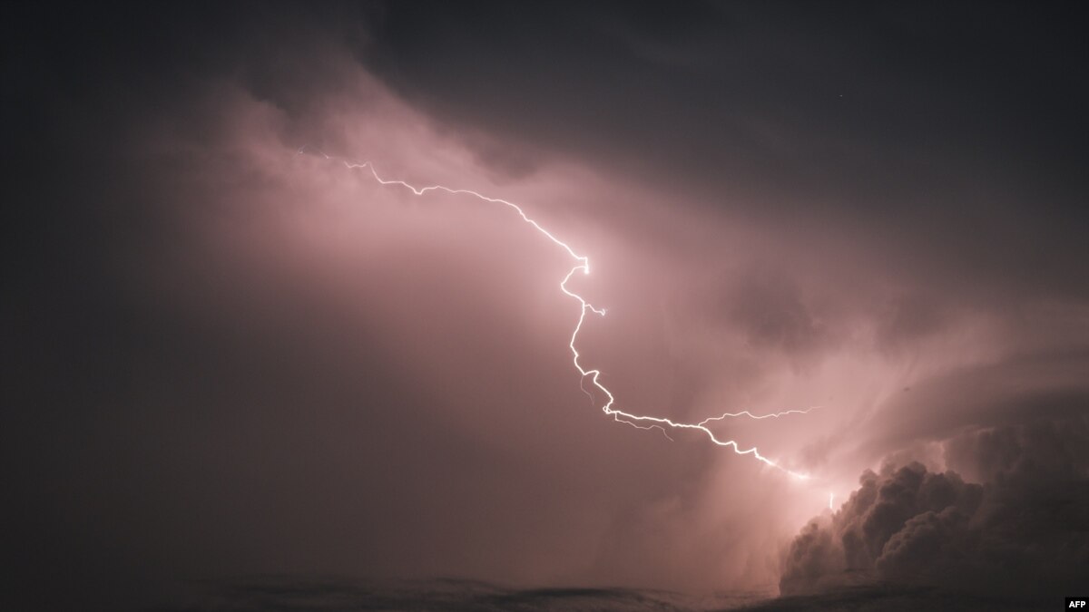 Learn How to 'Catch Lightning in a Bottle'