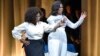 Michelle Obama inicia gira para presentar su libro con Oprah Winfrey 