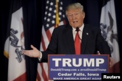 U.S. Republican presidential candidate Donald Trump speaks at a campaign event at University of Northern Iowa in Cedar Falls, Iowa, Jan. 12, 2016.