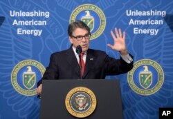 U.S. Energy Secretary Rick Perry speaks at the Department of Energy in Washington, June 29, 2017.