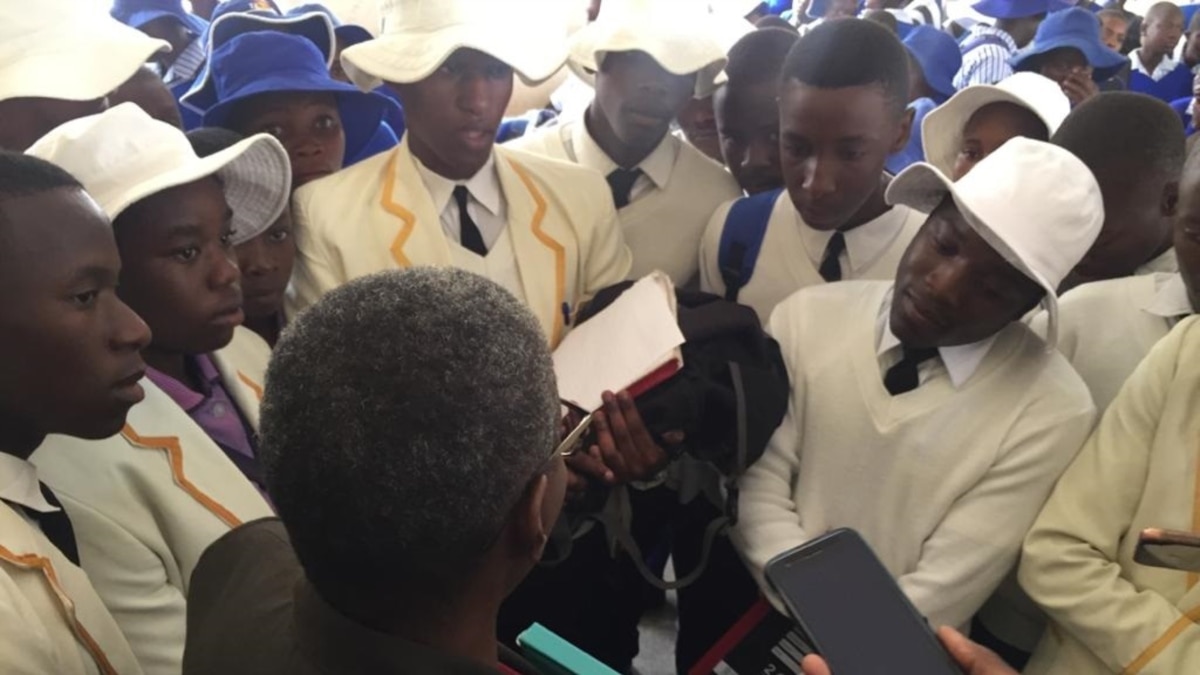 Zimbabwe Students Stage Protest Over Deteriorating Situation in Schools