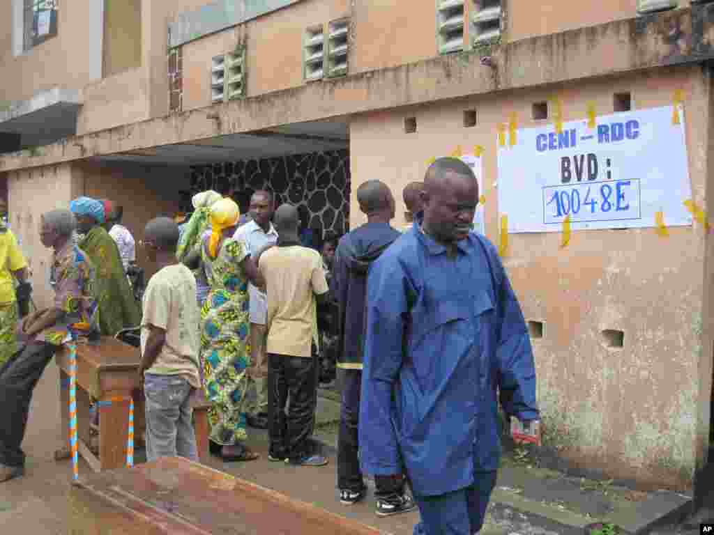 Election Day 2 DRC Kinshasa 28 novembre 2011 NICOLAS PINAULT VOA