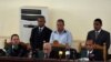Le dirigeant des Frères musulmans égyptiens Mohamed Badie et des membres du mouvement lors du prononcé du verdict au Caire, le 22 août 2015.