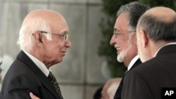 سرتاج عزیز شام یکشنبه با رئیس جمهور کرزی ملاقات خواهد کرد