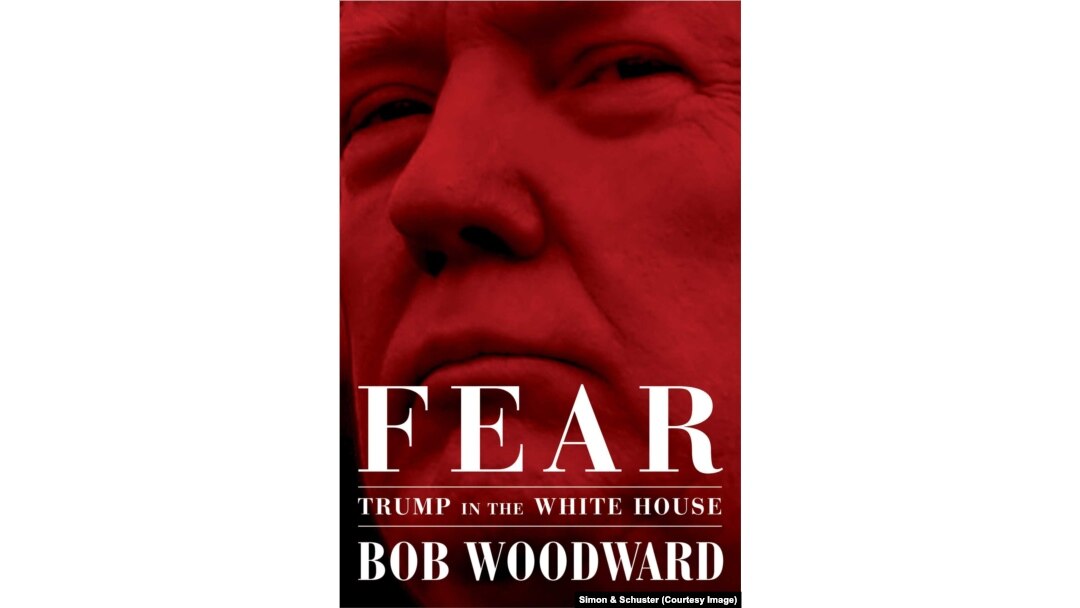 Sampul muka buku "Fear: Trump in the White House" yang ditulis oleh Bob Woodward .