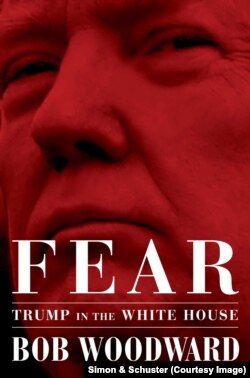 Sampul muka buku "Fear: Trump in the White House" yang ditulis oleh Bob Woodward .