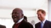 Desmond Tutu rentre chez lui après sa deuxième hospitalisation en un mois
