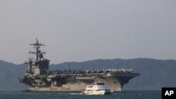 Tàu sân bay Mỹ USS Carl Vinson