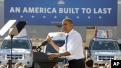 US President Barack Obama speaks about American energy and liquefied natural gas at a UPS facility in Las Vegas, Nevada, January 26, 2012.