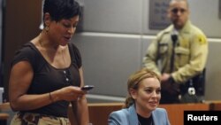 La actriz Lindsay Lohan en la corte de Airport Branc.