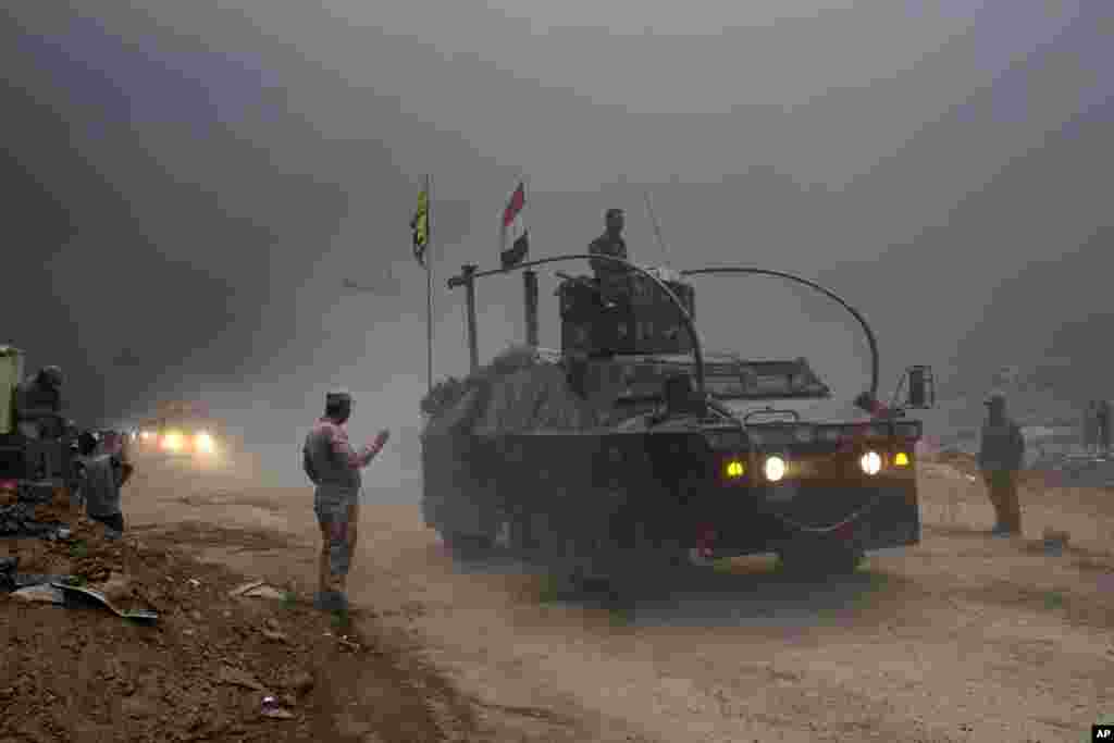 عراقی فوجیوں کو موصل میں کامیابی دو ہفتوں کی سخت لڑائیوں کے بعد حاصل ہو رہی ہے۔