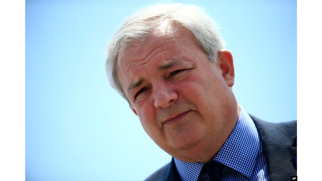 FILE - Stephen O'Brien, UN Under-Secretary-General for Humanitarian Affairs talks during an interview at the World Humanitarian Summit in Istanbul, May 24, 2016.