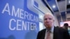 Thượng nghị sĩ McCain kêu gọi Mỹ nới lỏng lệnh cấm bán vũ khí cho VN
