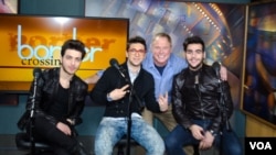 Il Volo and Larry London in studio