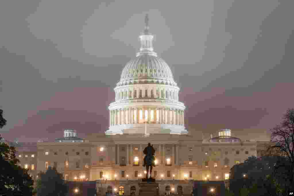 The U.S. Capitol Building in Washington is shrouded in fog early on Election Day, Nov. 6, 2018.