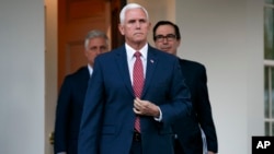 "Les Etats-Unis veulent que la Turquie mette fin à l'invasion, mette en oeuvre un cessez-le-feu immédiat et commence à négocier avec les forces Kurdes en Syrie", a indiqué le vice-président américain Mike Pence.