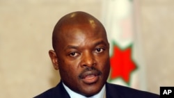 Pierre Nkurunziza, pr♪0sident ud Burundi
