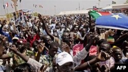 Người dân ở miền Nam Sudan ăn mừng kết quả của cuộc trưng cầu dân ý ở Juba, ngày 30/1/2011