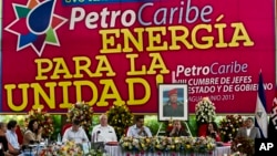 Venezuela trata de hacer cambios a los acuerdos de financiamiento de Petrocaribe, aparentemente debido a los problemas financieros.