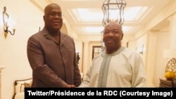 Président Félix Tshisekedi ya Congo démocratique na mokokani wa ye ya Gabon, Ali Bongo Ondimba, bapesani mbote na Libreville, 11 juin 2019. (Twitter/Présidence RDC)