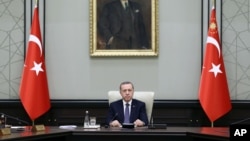 土耳其总统埃尔多安在一次内阁会议上（资料图）