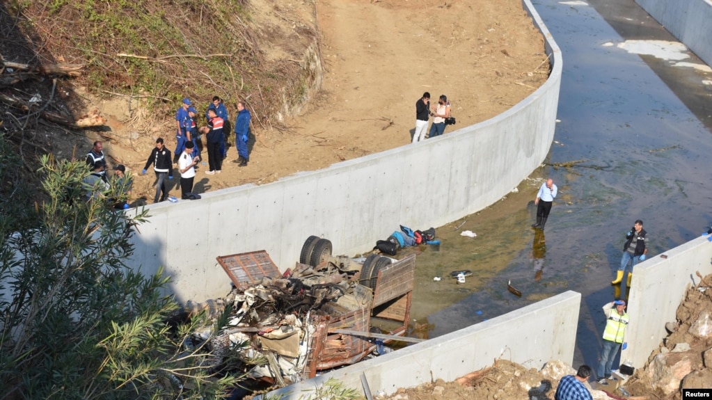 Aksidenti në Turqi u merr jetën 19 emigrantëve