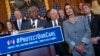 Битва республиканцев и демократов за закон о здравоохранении возобновляется